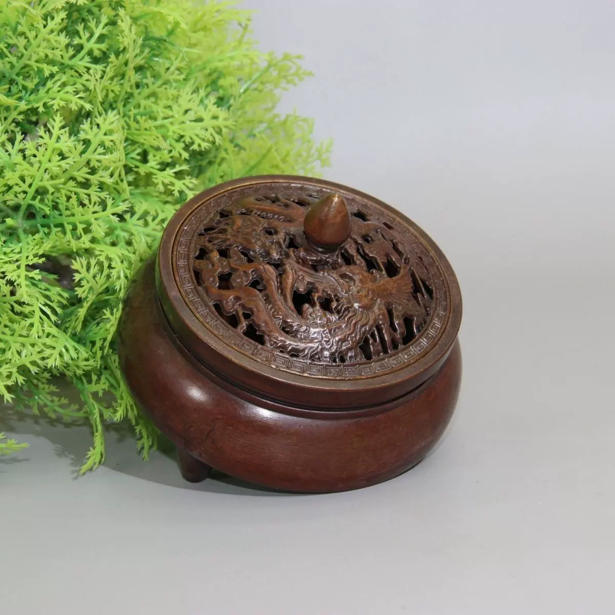 中国 古銅宣徳銅 獅子摘 龍鳳凰刻 蓋爐 香炉 V 9622 中