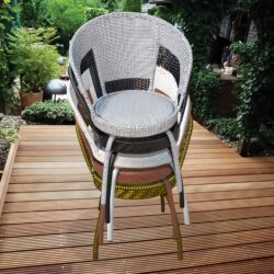 Garden Swivel Chair with Rotating Rattan Backrest, Large Single-Person Outdoor Woven Rattan Chair, Woven Chair for Balcony and Bedroom