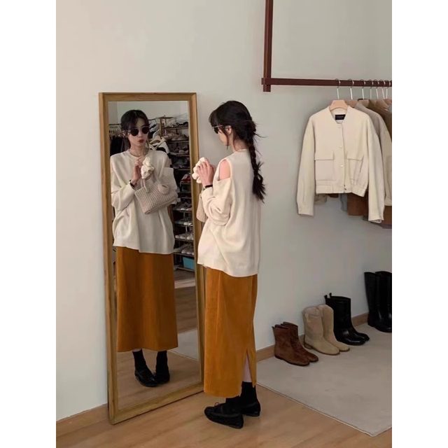 Retro orange corduroy skirt for women in autumn and winter medium length small straight skirt for chenille slit arm wrap skirt