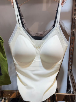 European Station 2025 autumn new integrated cup French markless nude back women's versatile lace vest suspender trend
