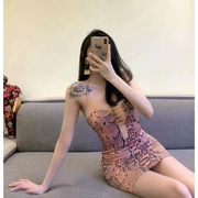 Béo mm 300 pound gợi cảm hot girl in hình rắn váy treo mùa hè dành cho nữ cỡ lớn giảm béo khoe ngực váy ngắn che mông