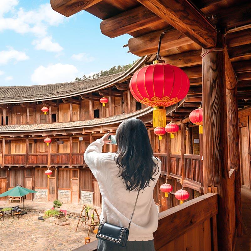 天天发团上门接送含餐厦门漳州南靖田螺坑云水谣永定土楼一日游