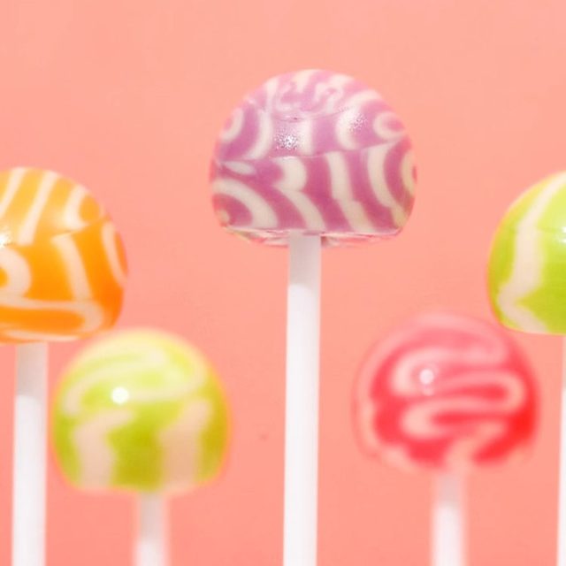 alpine-lollipop-milk-hard-candy-internet-celebrity-snacks-new-year