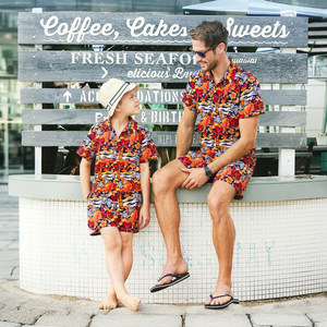
Surfcuz men's Hawaiian shirt can be put into the water and quickly dry the seaside children's swimming trunks printed parent-child beach pants