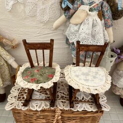 Handmade Rocking Chair Mini Solid Wood with Handmade Cushion Cute Ornament Decoration Dollhouse Mini 1/6 Scale Doll Can Sit on