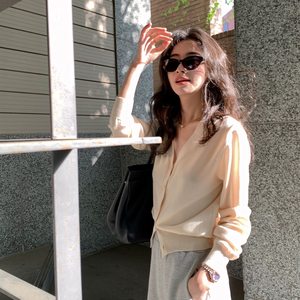 
100% Tencel knitted cardigan for women summer thin V-neck loose jacket short style sun protection air-conditioning shirt top