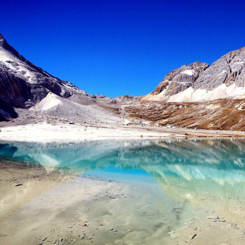 成都直飞稻城亚丁海子山红草地3天2晚自由行(专车+豪华酒店)