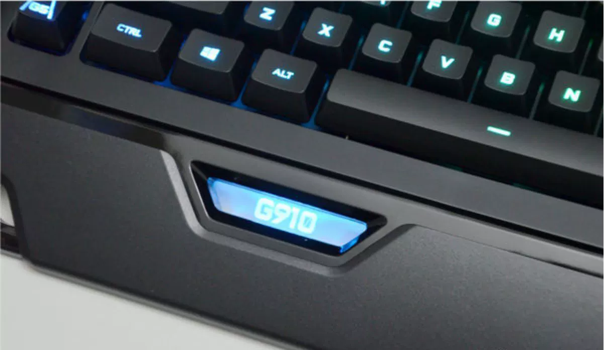 全能选手 游戏伴侣 罗技g910键盘