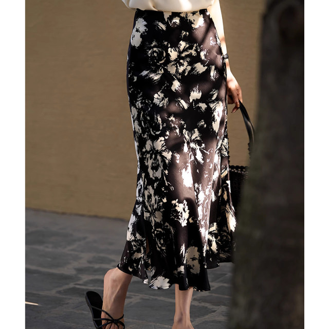 Elegant and elegant acetic acid printed skirt side slit hanging floral high waist A-line skirt fishtail skirt makes you look slim and versatile