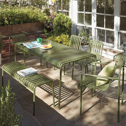 Modern Leisure Outdoor Tables and Chairs for Courtyard, Terrace, Milk Tea Shop, Cafe, Wrought Iron Outdoor Open-Air Table and Chair Set Combination