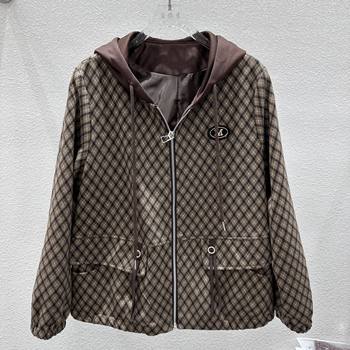 
Xinyixiu 8805 counter genuine new spring women's fashion hooded long-sleeved mother's wear loose short coat AA