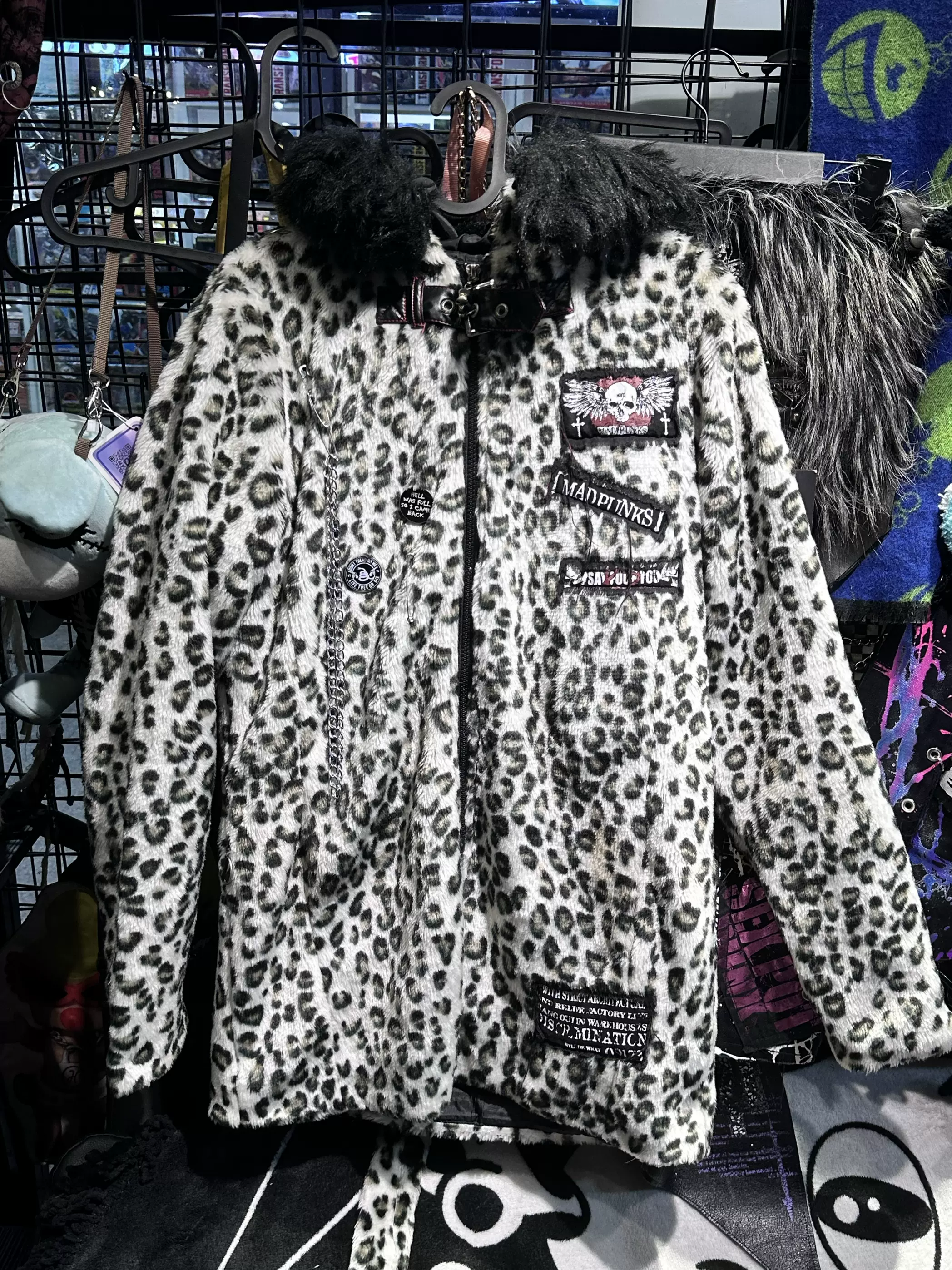 sold】mad punks 猫耳毛绒外套