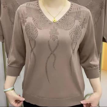 Mom's age-reducing high-end fashionable top
