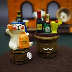 Japanese Zakka Creative Cat Bar Night Bartender Calico Cat Piano Miniature Scene Ornament Decole