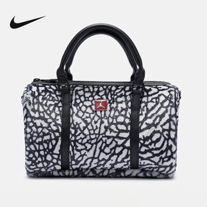 
Nike Women's Bag JORDAN ICON Faux Fur Crossbody Bag Printed Sports Bag Shoulder Bag IQ3195-067