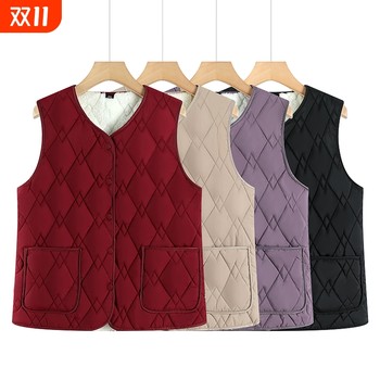 Middle-aged and elderly mothers with autumn and winter vest grandma top casual