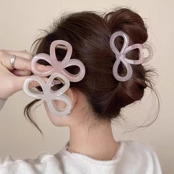 
Random color bow hair clip