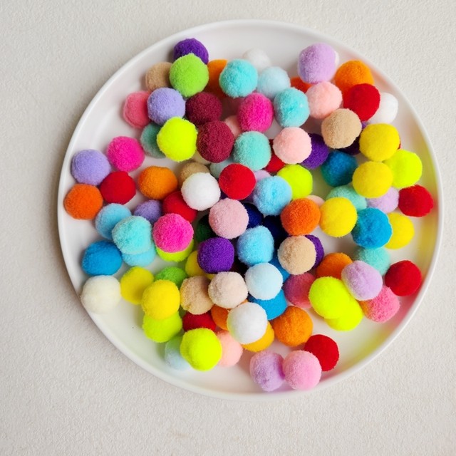 High-stretch colored small hair ball DIY children's creative handmade pom ball ornament material macaron count Christmas