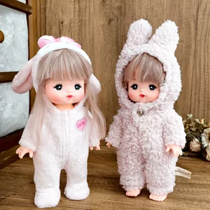 
Mi Lu plays house toys, has a large amount of clothes, accessories, a variety of strawberry sample clothes, discounts, skirts, Naile Jier