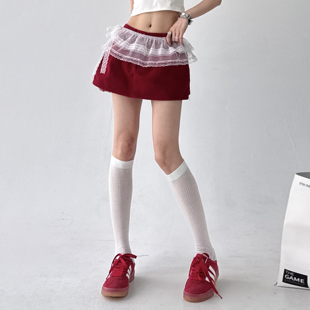Red high-waisted fashionable age-reducing denim miniskirt for women 2025 summer new hot girl fashionable a-line skirt pants