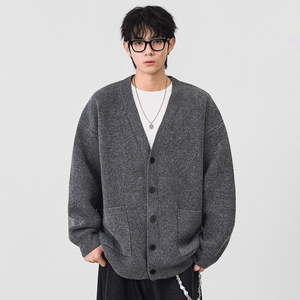 
CHAN MONTH spring and autumn trendy brand retro casual buttoned sweater V-neck sweater men's top coat cardigan