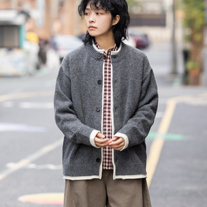 
TIP Japanese retro fake two-piece knitted cardigan for men and women in spring and autumn loose and versatile casual couple sweater trend