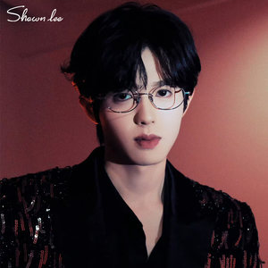 
Shawnlee Li Hao's same nerdy plain glasses frame titanium frame with myopia anti-blue light glasses frame for men and women