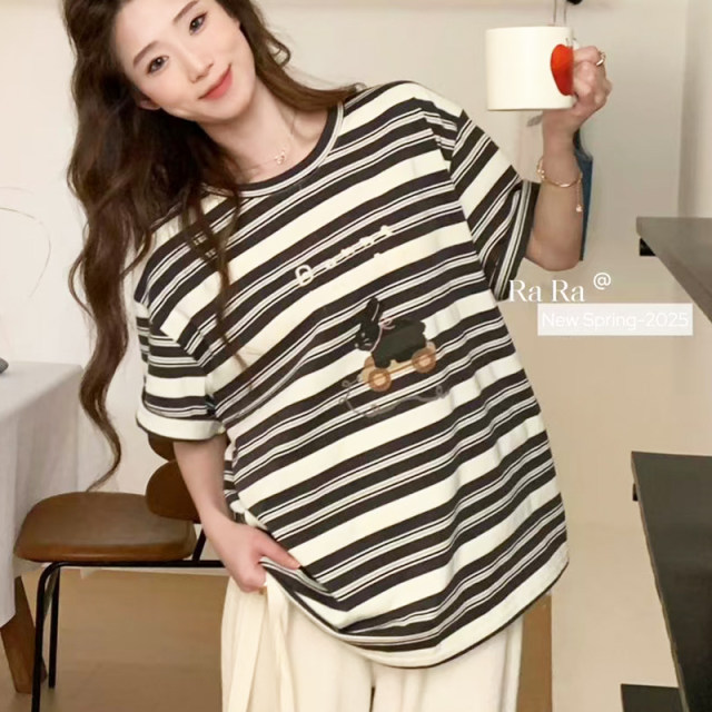 Gray striped T-shirt for women in summer loose cotton short-sleeved 2025 new large-size T-shirt embroidered top half sleeve