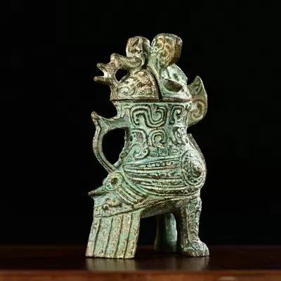 复古妇好鸮尊商代青铜器枭尊摆件酒樽爵士杯古玩中式