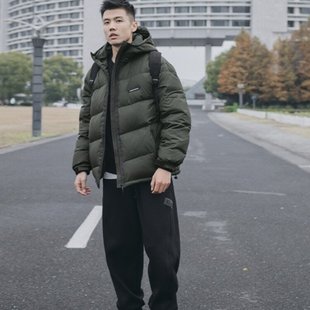 吕小虎冬季连帽保暖羽绒服