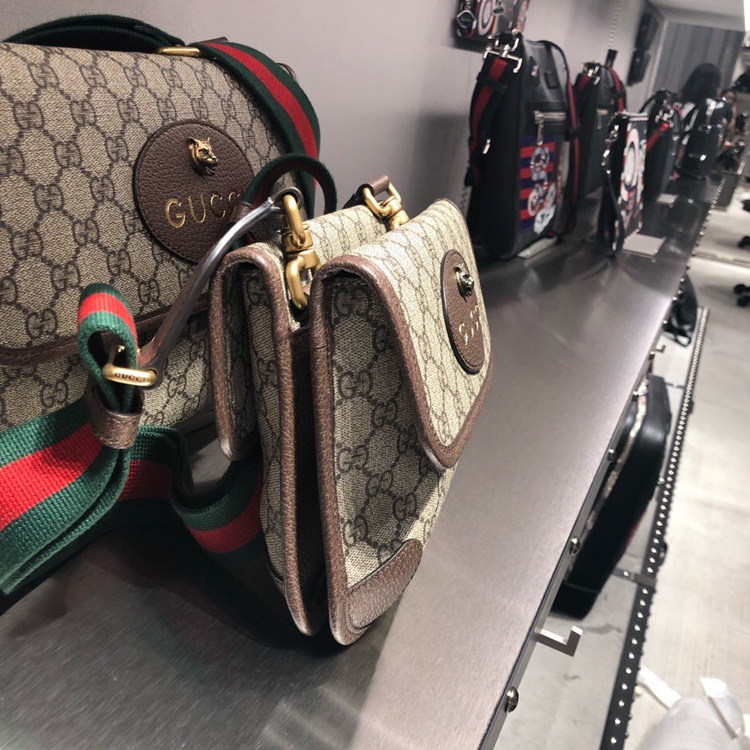 Gucci虎头腰包 单面or双面 美优享 美丽优品分享好站 优品情报站