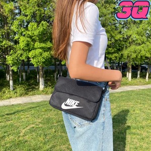 Nike Nike shoulder bag simple fashion casual sports flip storage crossbody mobile phone bag men and women CW9300