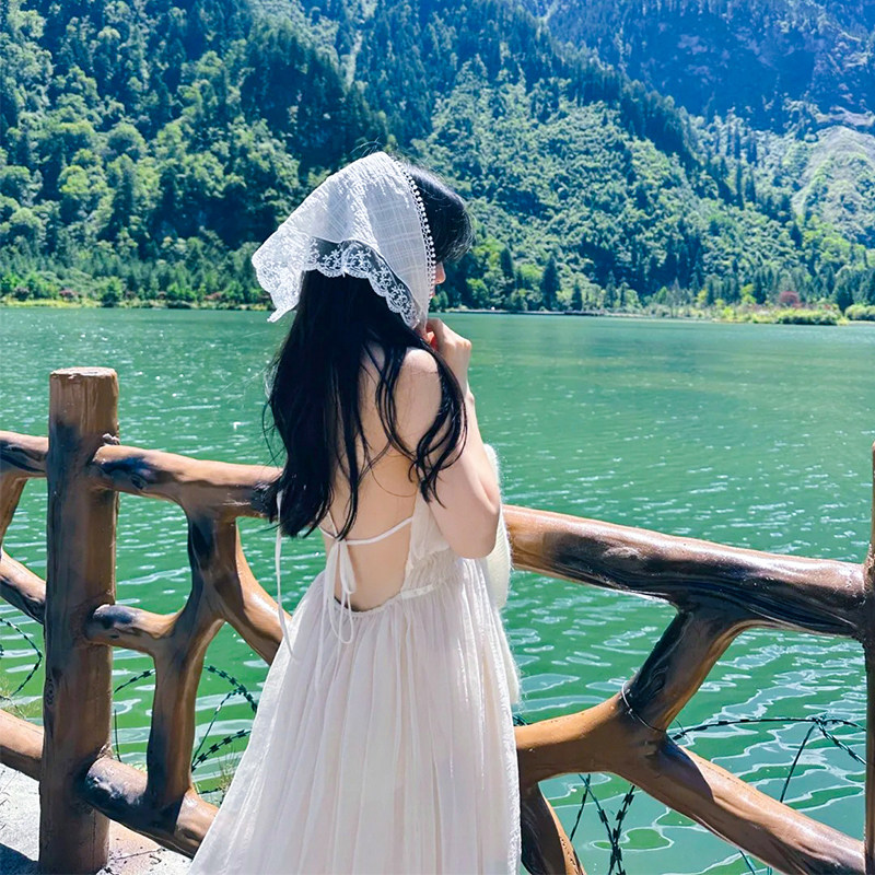 成都出发四姑娘山毕棚沟旅游+甘堡藏寨2天1晚8人小团跟团游