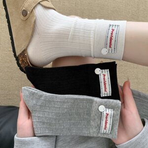 
Shell button socks simple and versatile four seasons solid color mid-tube pile socks pure cotton socks women black and white gray Korean