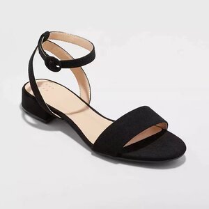 2022 Summer women's low -heeled empty -toe fashion sandals Foreign trade European and American large size 4243 days often casual shoes