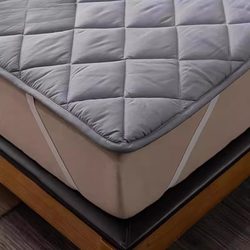 Mattress Topper for Home Use, 1.8m Double Thin Protective Pad, Non-Slip Bed Mat, Single Student Dormitory Bed Pad