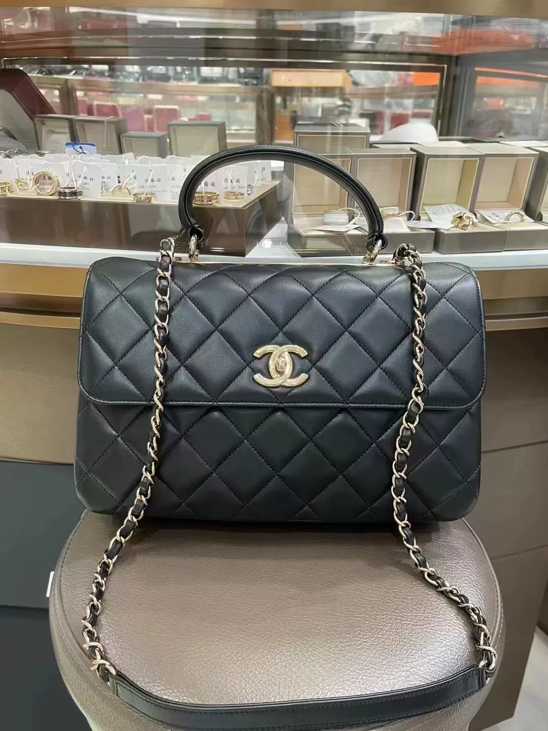 棒棒糖】正品未使用品CHANEL香奈儿Trendy cc黑金大号斜挎包-Taobao