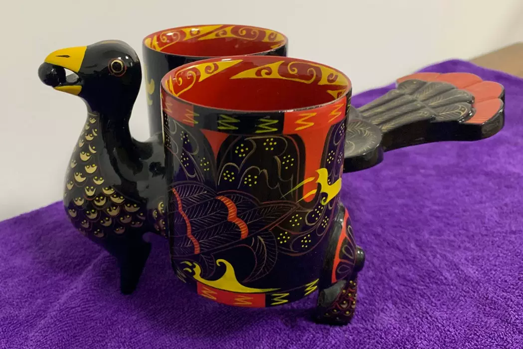 b1旧家収蔵 中国古玩 七彩 猫眼石 手鎖 漆器箱 置物