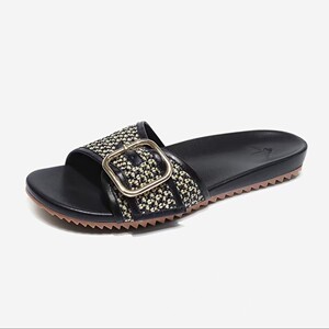 
Lisjeka new women's shoes, fashionable and versatile flat toe-cap sandals, women's outer wear, casual women's slippers