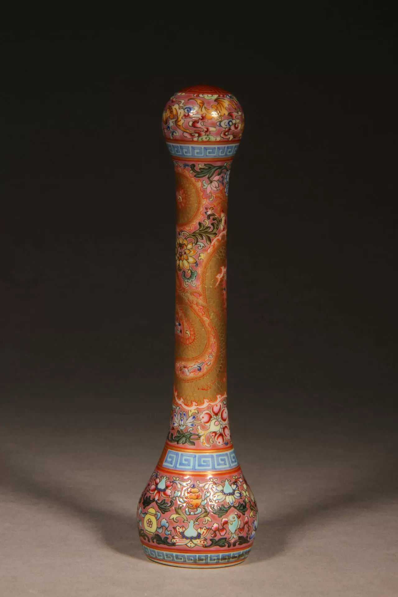 旧藏锦地开窗粉彩花卉人物四方笔筒古玩古董明清瓷器文房瓷器