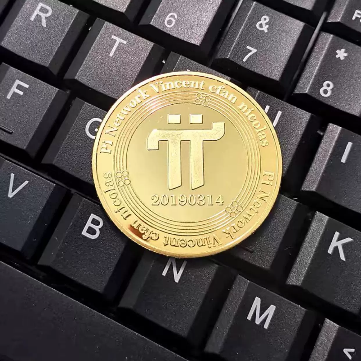包邮pi 派币收藏币 pi纪念币 派币 实物纪念币 免费赠送pi教学