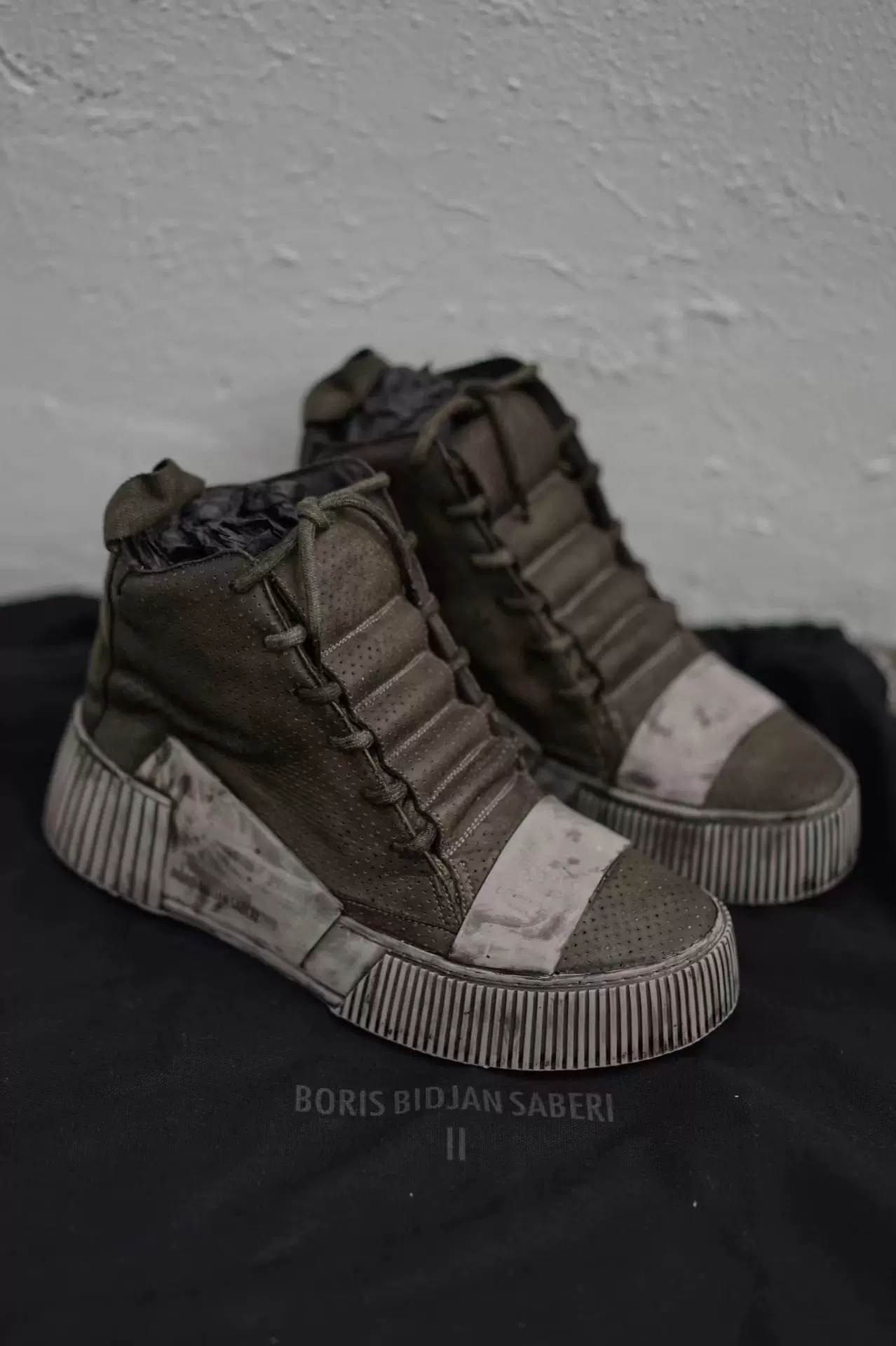 新品] Boris Bidjan Saberi 22AW 秋冬100%袋鼠皮做旧sneaker-Taobao