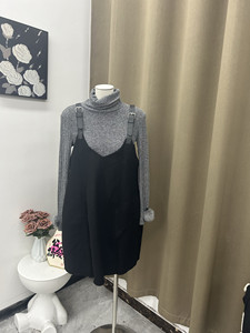 
2025 high-quality autumn and winter new dress suspender skirt two-piece set slimming temperament women's boutique wool