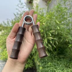 Chicken Wing Wood Grip Strengthener, Solid Wood Hand Strength Massage Exercise Fitness Tool for Fingers, Arms, Stress Relief, Wrist Strength, Wooden