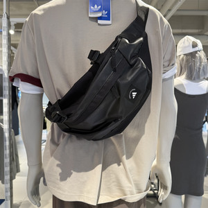 
Adidas Adidas men and women cycling one-shoulder crossbody bag 25 autumn new casual waist bag chest bag KC0250