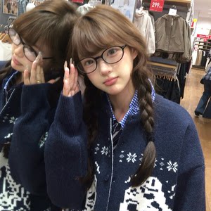 
Haidechao TR90 glasses frame can be equipped with prescription anti-blue light glasses and plain frames, suitable for nerds with big faces