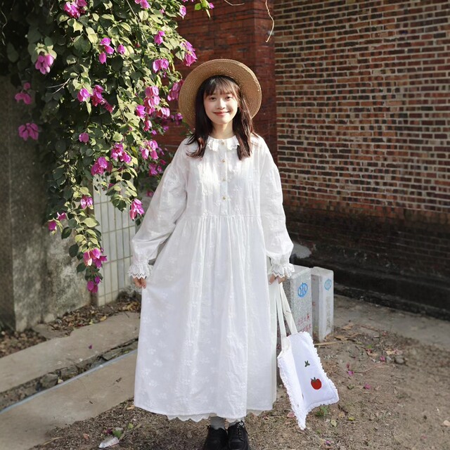 
Forest heavy industry embroidered lace edge doll collar long sleeve dress loose versatile pure cotton layered inner long skirt for women