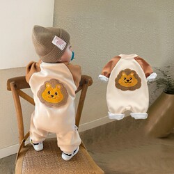 Infant One-Piece Clothes Are Cute and Adorable, Baby Clothes for Boys and Girls, Fleece-Lined Outerwear, Baby Clothes for Spring, Autumn and Winter