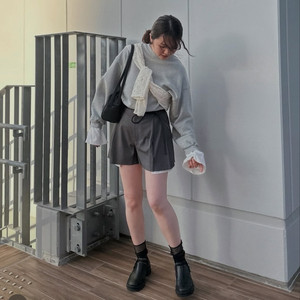 
Komatsumoto 2026 spring and summer super good fit fake two-piece design casual shorts