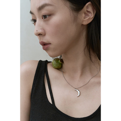 Nothing Nowhere Ss23 Glossy Diffuse Reflection Aware Of Moon Marks S925 Retro Insensitive Crescent Necklace